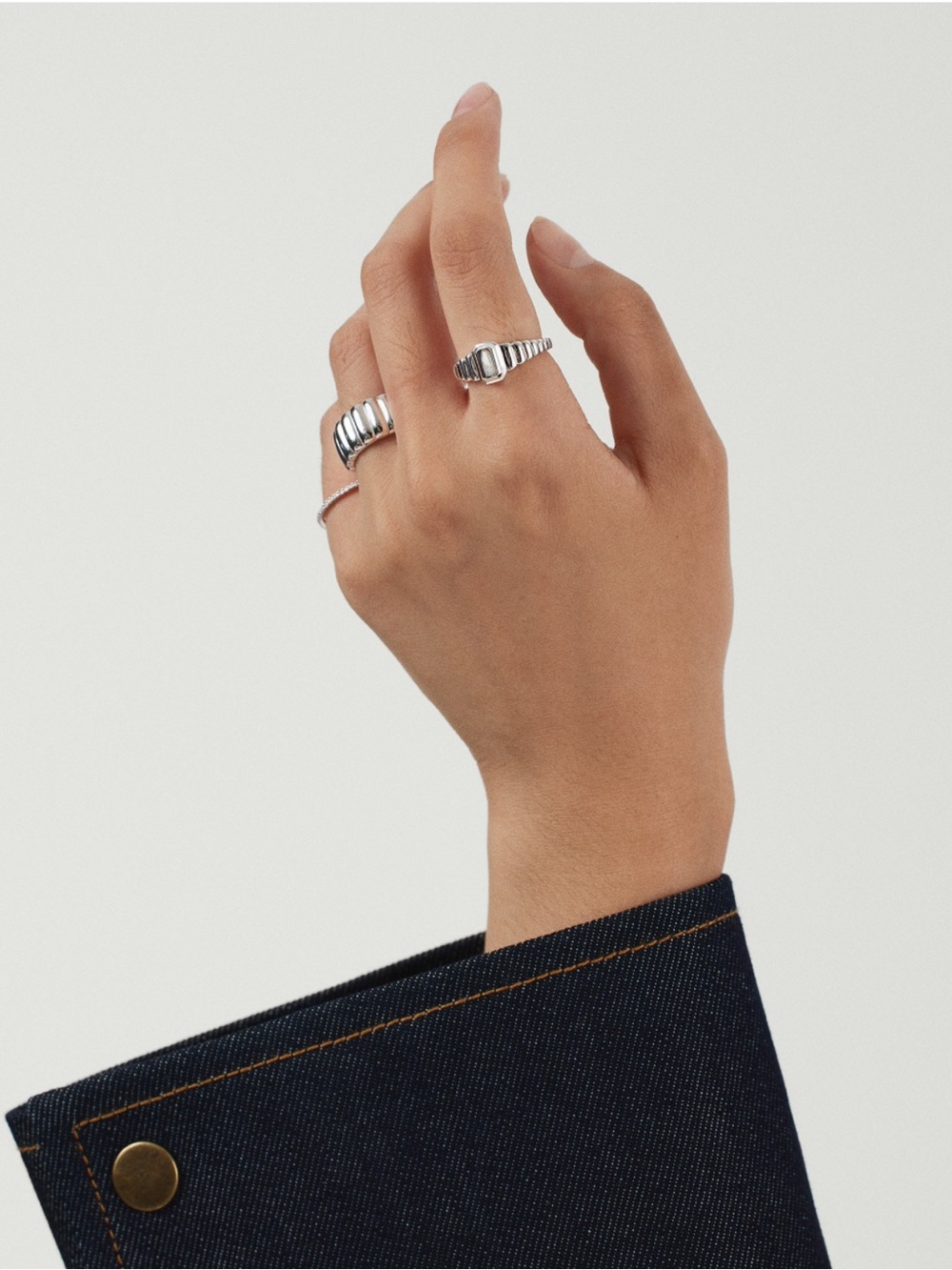 🪩 Mejuri Charlotte Step Cut Signet Ring ~ Sterling Silver